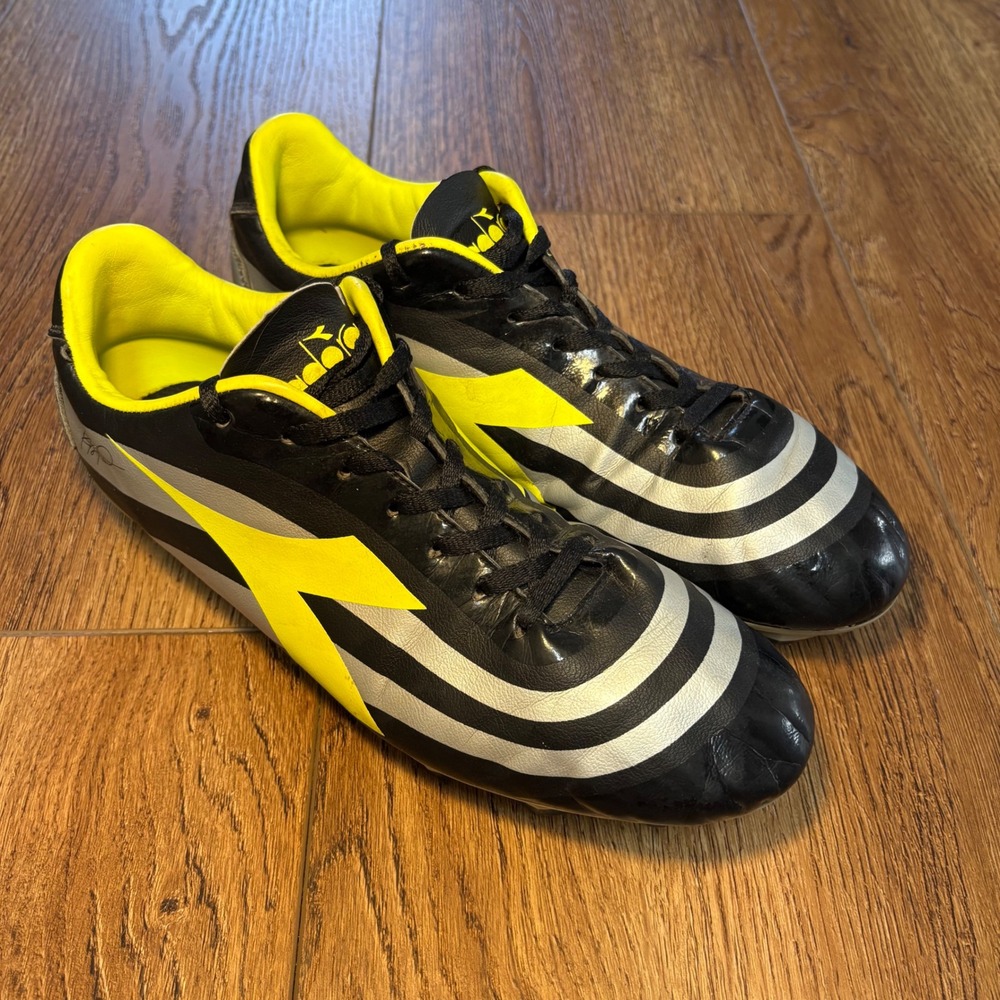 Diadora Soccer Cleats Roberto Baggio Mens Size 9 Black Silver Neon Yellow sports